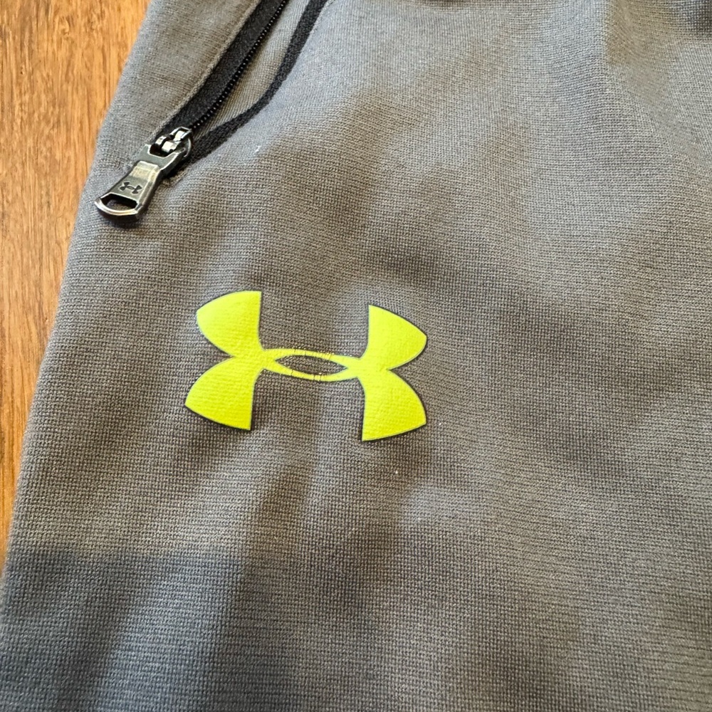 Boys Large Under Armor Joggers